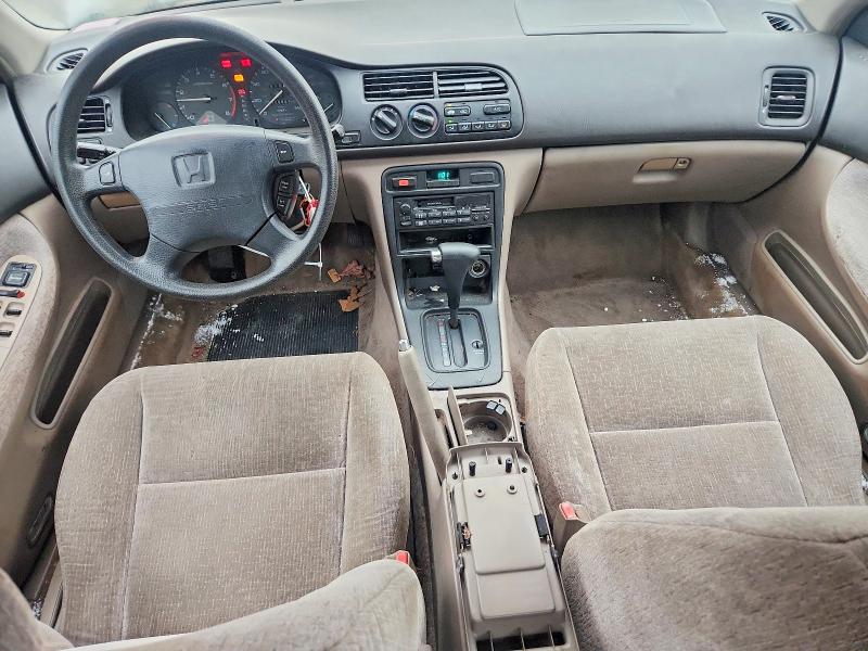 65551906 :رقم المزاد ، 1HGCD5651TA152435 vin ، 1996 Honda Accord مزاد بيع
