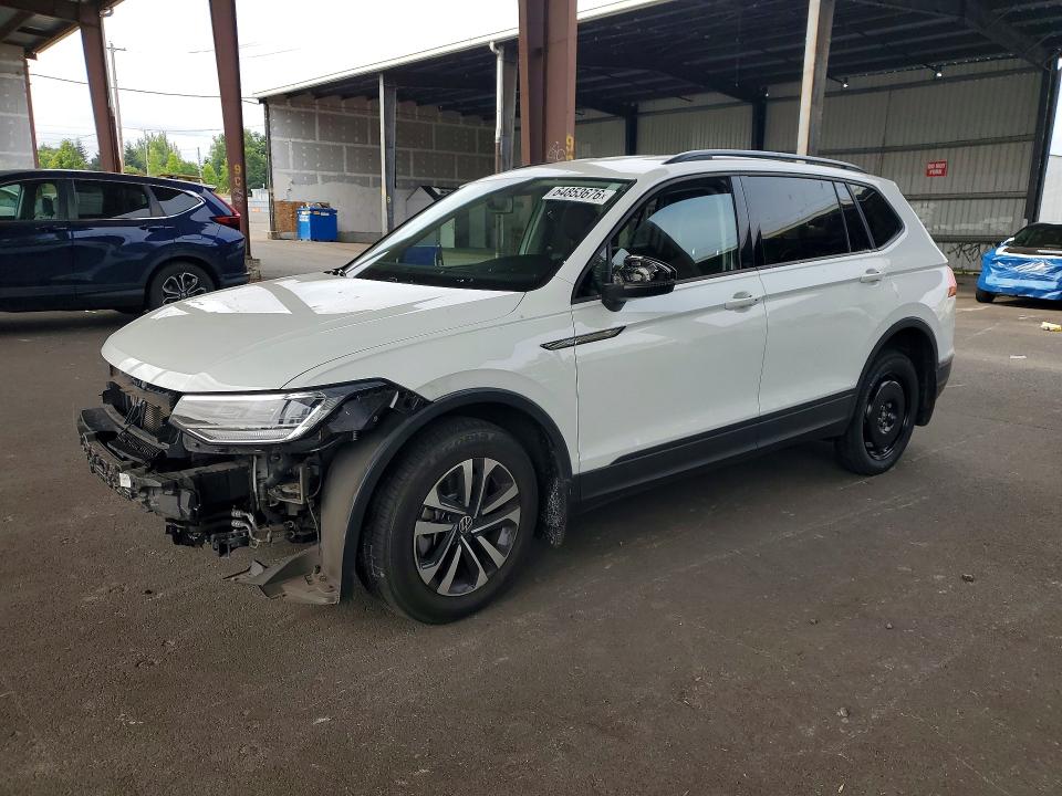 Продажа на аукционе авто 2022 Volkswagen Tiguan, vin: 3VV0B7AXXNM116794, номер лота: 64853676