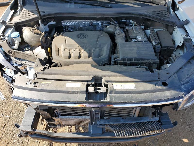 63448526 :رقم المزاد ، 3VVCB7AX4NM138139 vin ، 2022 Volkswagen Tiguan مزاد بيع