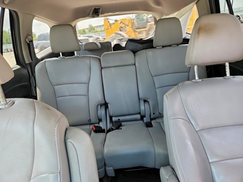 64030086 :رقم المزاد ، 5FNYF6H90HB081103 vin ، 2017 Honda Pilot مزاد بيع