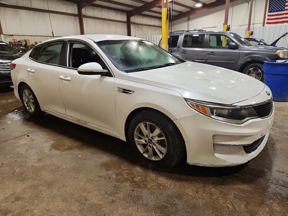 63662696 :رقم المزاد ، KNAGT4L31H5137852 vin ، 2017 Kia Optima مزاد بيع