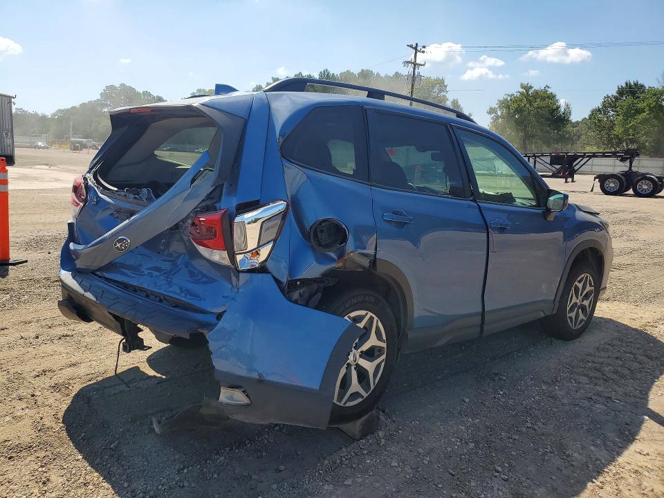 63646406 :رقم المزاد ، JF2SKAJC6LH546066 vin ، 2020 Subaru Forester مزاد بيع