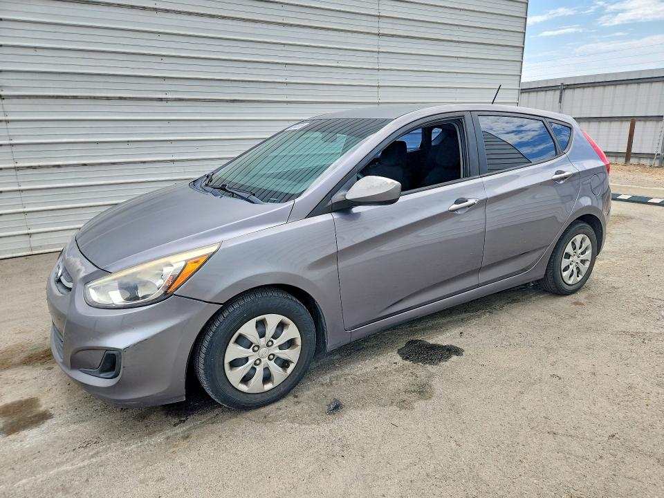 Продаж на аукціоні авто 2015 Hyundai Accent, vin: KMHCT5AE3FU231189, номер лоту: 62545666
