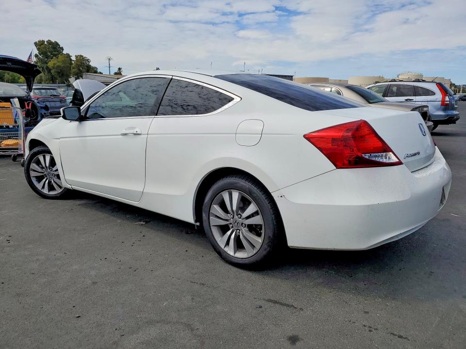 65317936 :رقم المزاد ، 1HGCS1B74CA005533 vin ، 2012 Honda Accord مزاد بيع