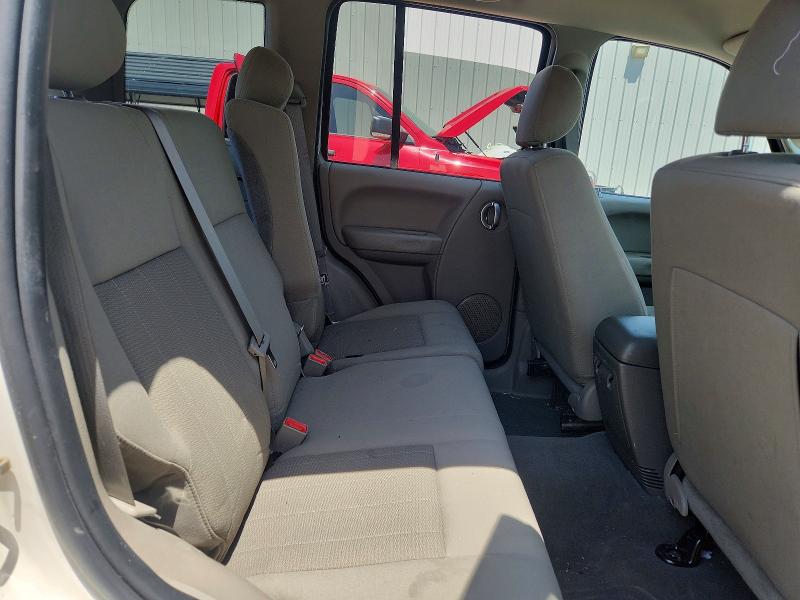 64838146 :رقم المزاد ، 1J4GL58K75W596893 vin ، 2005 Jeep Liberty مزاد بيع