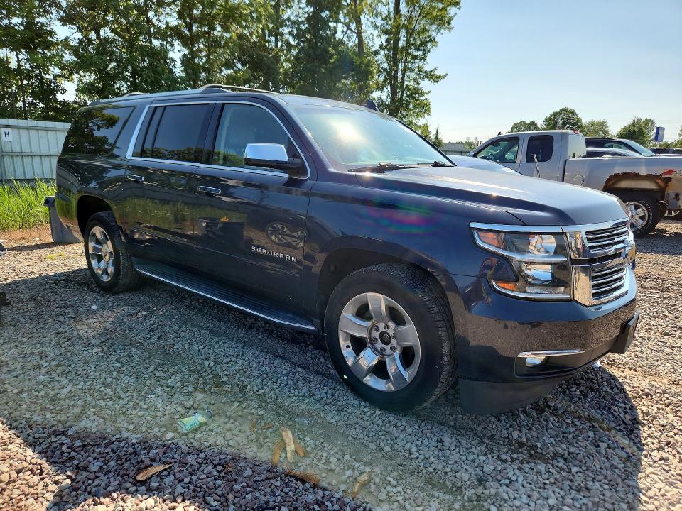 2017 Chevrolet Suburban მანქანა იყიდება აუქციონზე, vin: 1GNSKJKC3HR194991, აუქციონის ნომერი: 63706196