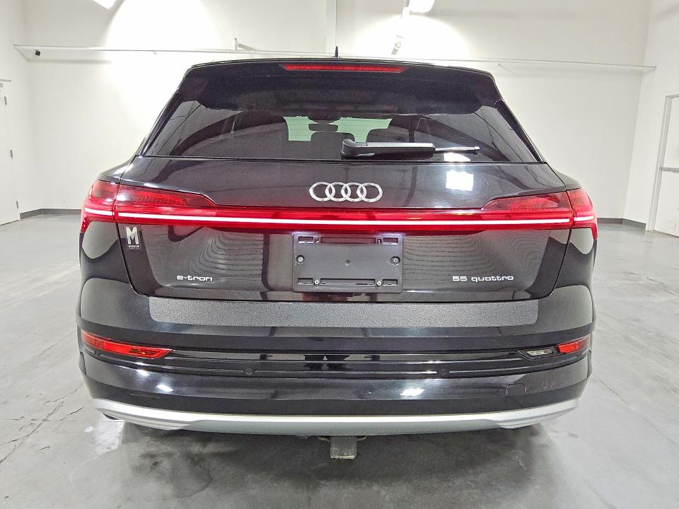 Aukcja sprzedaży 2019 Audi E-tron, vin: WA1VABGEXKB017048, numer aukcji: 64572266