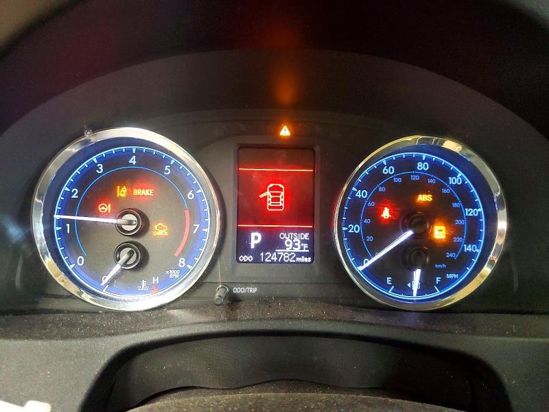 Продаж на аукціоні авто 2018 Toyota Corolla, vin: 2T1BURHE3JC090205, номер лоту: 65182546