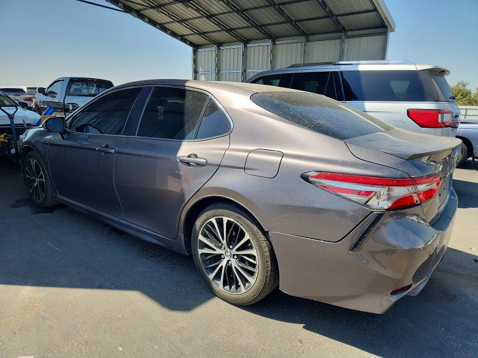 2018 Toyota Camry მანქანა იყიდება აუქციონზე, vin: 4T1B11HK2JU020970, აუქციონის ნომერი: 66786766