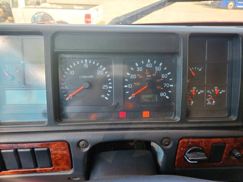 Aukcja sprzedaży 2000 Volvo Vnl, vin: 4V4ND1JH9YN249016, numer aukcji: 66760766