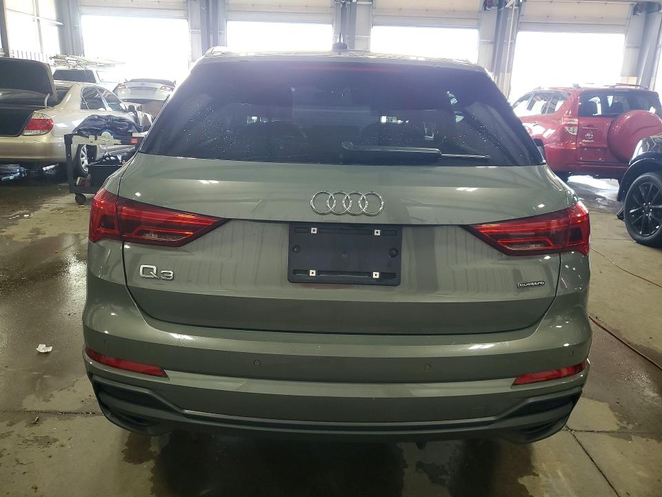 64477206 :رقم المزاد ، WA1DECF31P1038566 vin ، 2023 Audi Q3 مزاد بيع