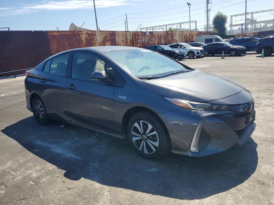 2019 Toyota Prius Prime მანქანა იყიდება აუქციონზე, vin: JTDKARFP9K3113588, აუქციონის ნომერი: 64166856