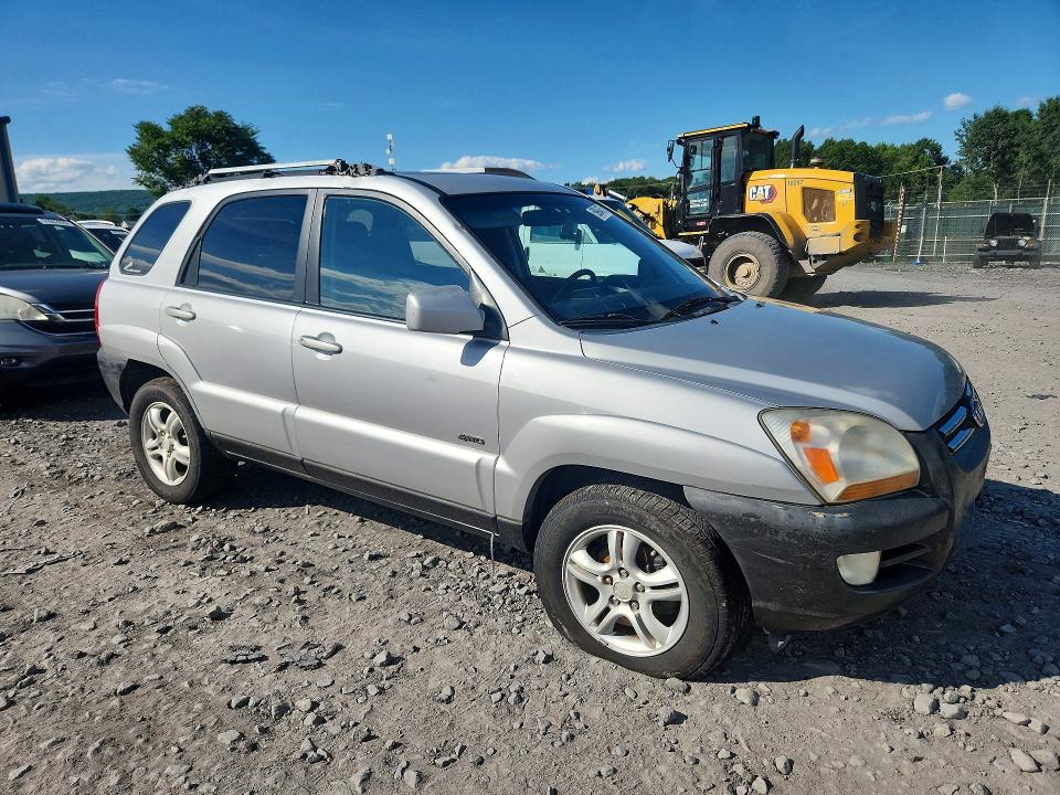 2005 Kia Sportage მანქანა იყიდება აუქციონზე, vin: KNDJE723257070670, აუქციონის ნომერი: 59894676
