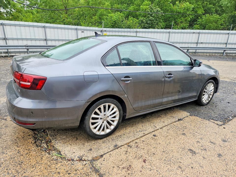 64496736 :رقم المزاد ، 3VWL07AJ6GM214993 vin ، 2016 Volkswagen Jetta مزاد بيع