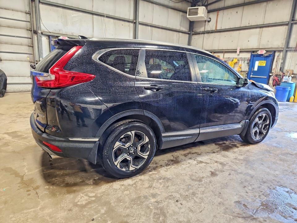 65043996 :رقم المزاد ، 2HKRW2H97JH140040 vin ، 2018 Honda Cr-v مزاد بيع