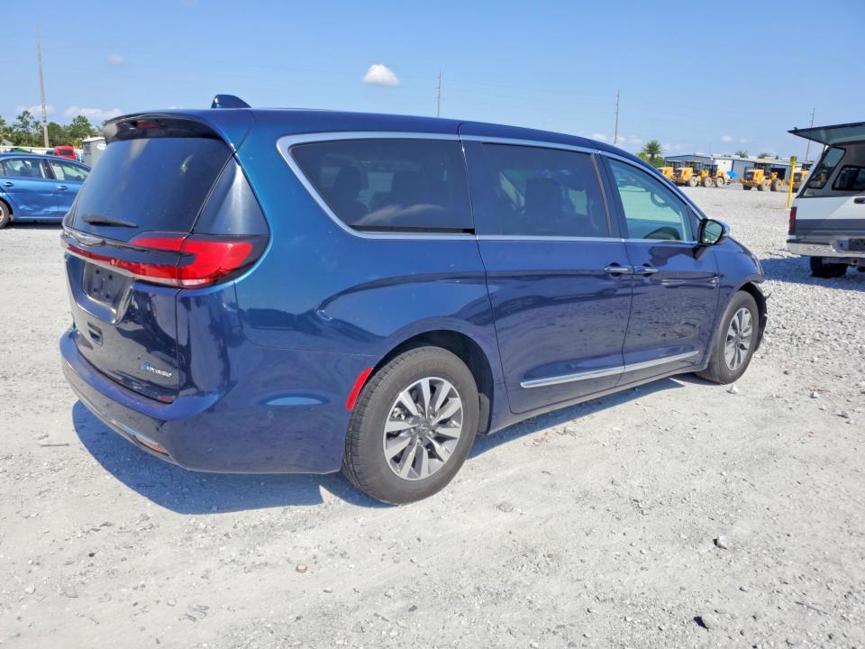 65008786 :رقم المزاد ، 2C4RC1S73NR101657 vin ، 2022 Chrysler Pacifica مزاد بيع