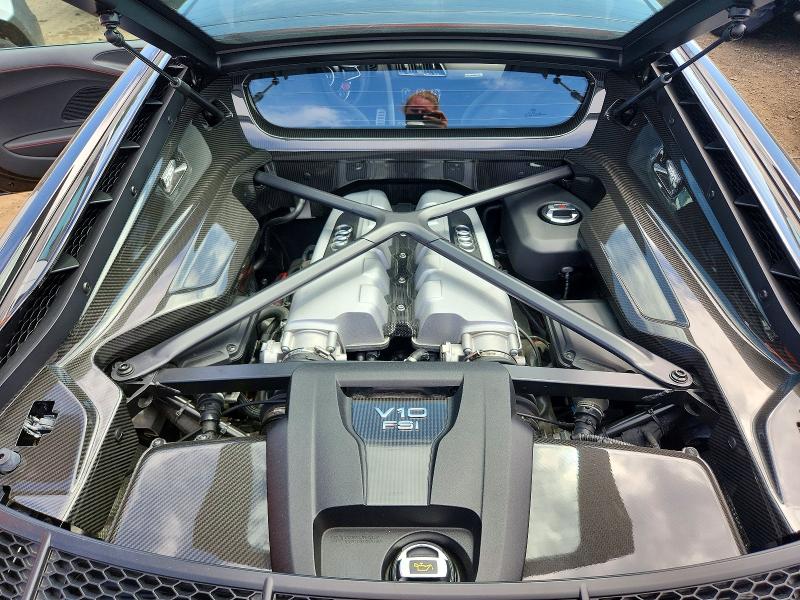 Продажа на аукционе авто 2018 Audi R8, vin: WUAKBAFX8J7901285, номер лота: 63107166