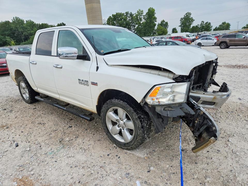 63877856 :رقم المزاد ، 3C6RR7KT1FG532110 vin ، 2015 Ram 1500 مزاد بيع