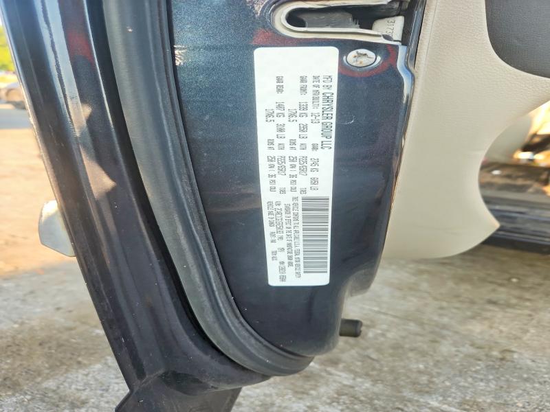 65101256 :رقم المزاد ، 2C4RC1CG1ER250163 vin ، 2014 Chrysler Town & Country مزاد بيع