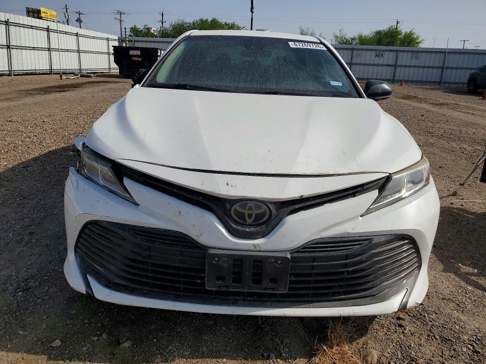 67269726 :رقم المزاد ، 4T1C11AK0LU925838 vin ، 2020 Toyota Camry مزاد بيع