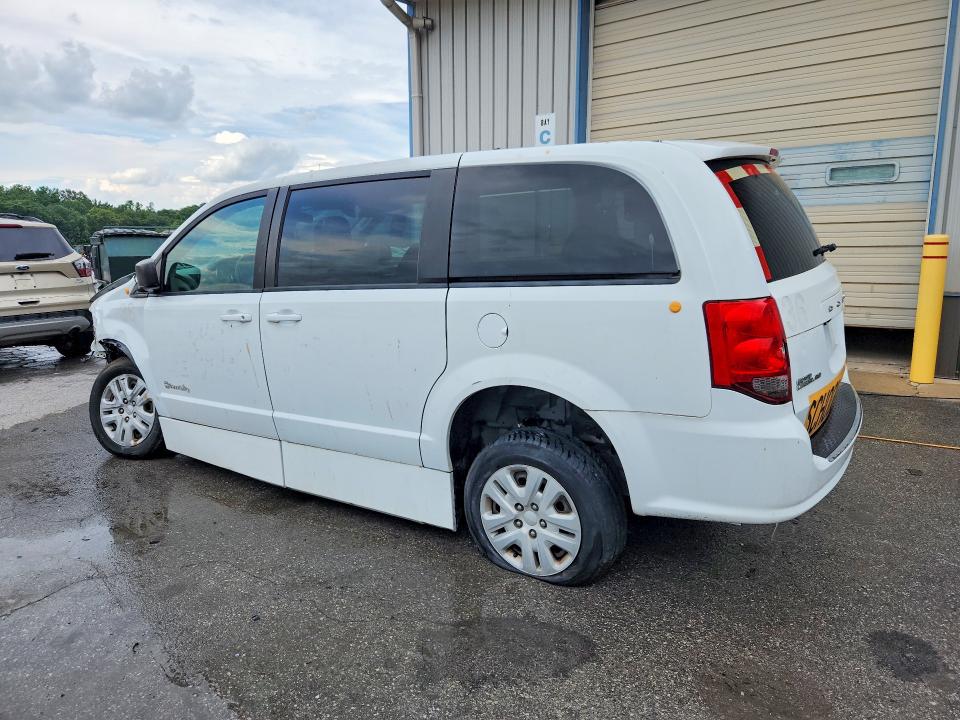 65445266 :رقم المزاد ، 2C7WDGBG2JR141003 vin ، 2018 Dodge Grand Caravan مزاد بيع