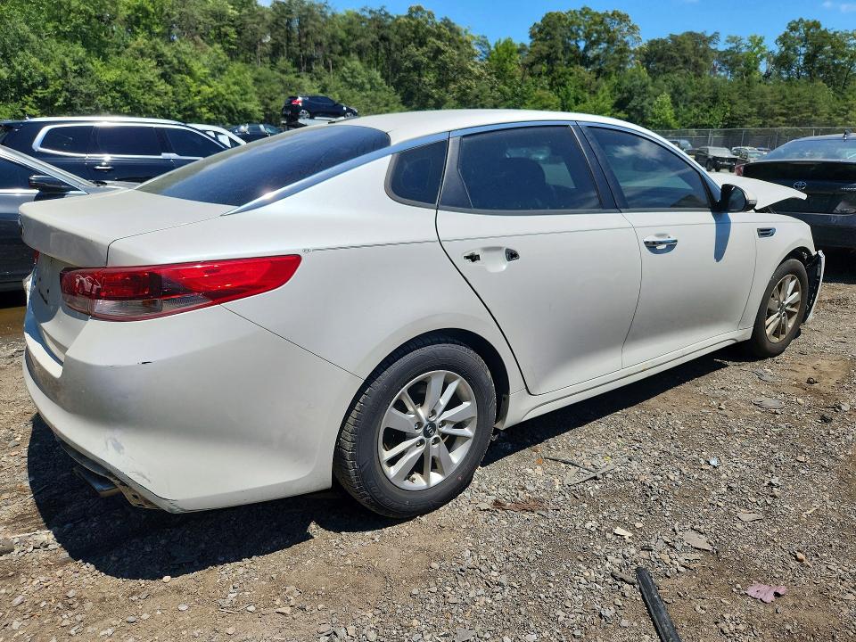 2016 Kia Optima მანქანა იყიდება აუქციონზე, vin: KNAGT4L30G5101228, აუქციონის ნომერი: 64005576