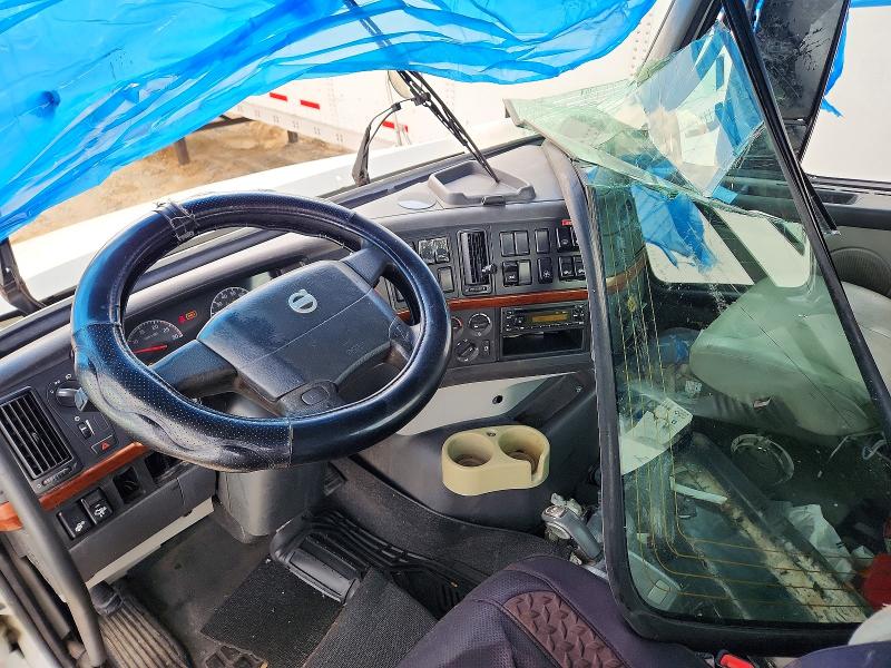 Продажа на аукционе авто 2011 Volvo Vnm, vin: 4V4MC9EH6BN298785, номер лота: 64046156