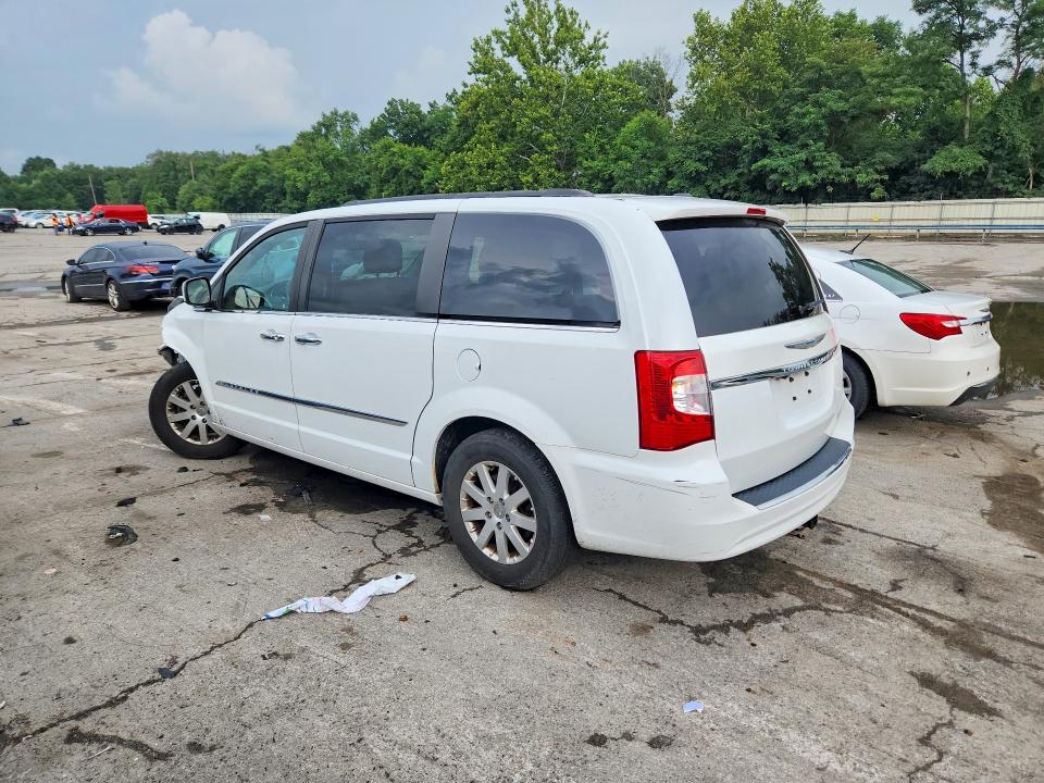 64475856 :رقم المزاد ، 2C4RC1BG7FR617814 vin ، 2015 Chrysler Town & Country مزاد بيع