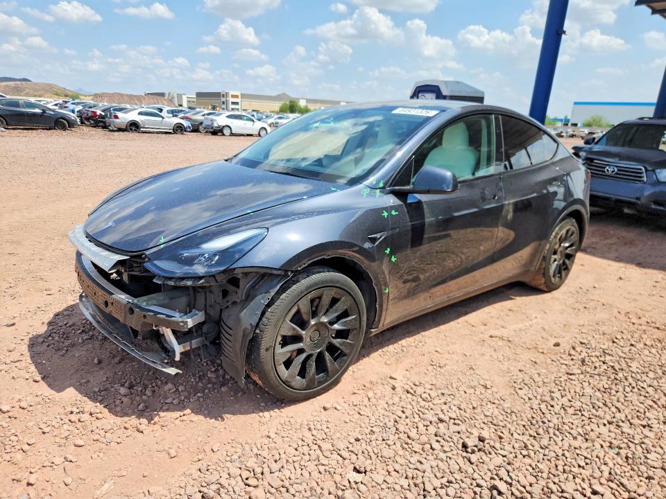 Продаж на аукціоні авто 2024 Tesla Model Y, vin: 7SAYGAEEXRF021318, номер лоту: 64931326