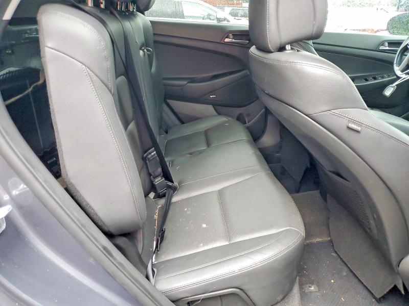 2017 Hyundai Tucson მანქანა იყიდება აუქციონზე, vin: KM8J33A23HU352289, აუქციონის ნომერი: 64562746