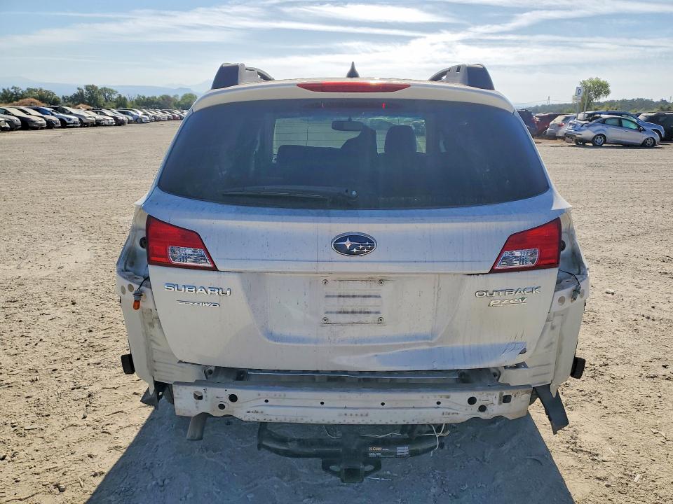 2014 Subaru Outback მანქანა იყიდება აუქციონზე, vin: 4S4BRBCC5E3282153, აუქციონის ნომერი: 64495856