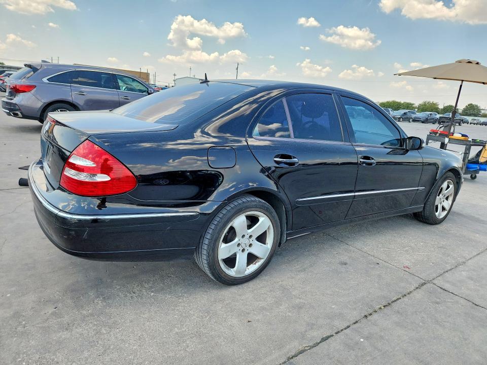 Продаж на аукціоні авто 2003 Mercedes-benz E, vin: WDBUF65J53A301073, номер лоту: 67111916