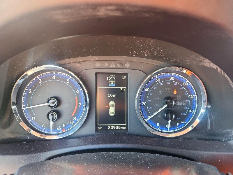 Продажа на аукционе авто 2018 Toyota Corolla, vin: 5YFBURHE9JP766804, номер лота: 65928616