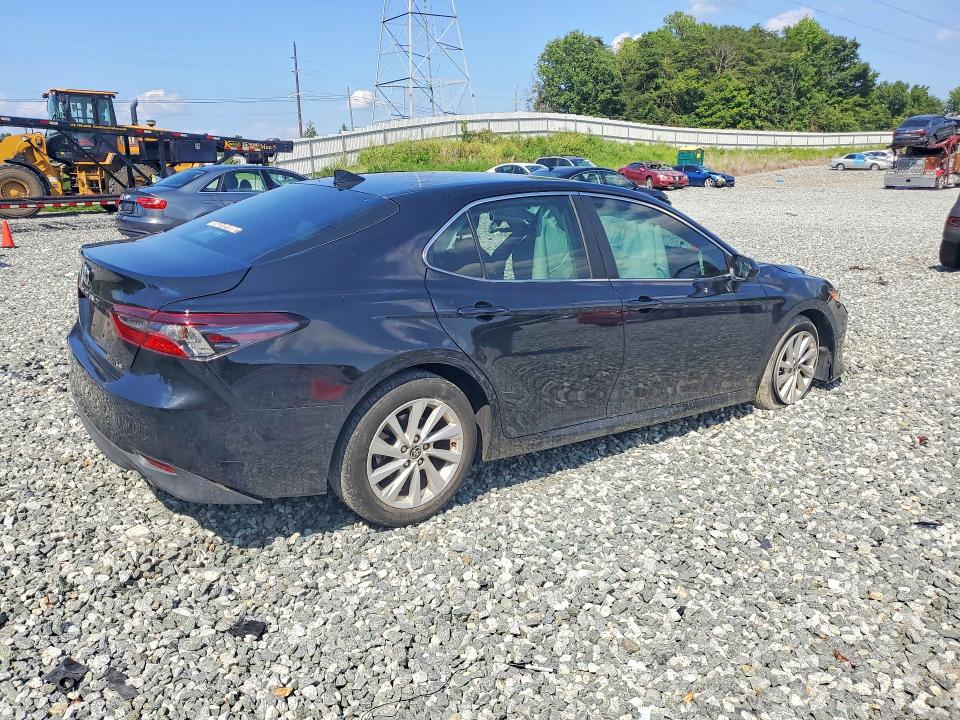 65681076 :رقم المزاد ، 4T1C11AK5PU138342 vin ، 2023 Toyota Camry مزاد بيع
