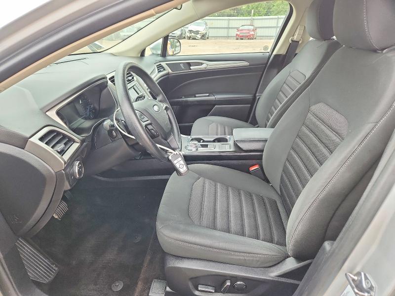 63925226 :رقم المزاد ، 3FA6P0HD0JR201613 vin ، 2018 Ford Fusion مزاد بيع