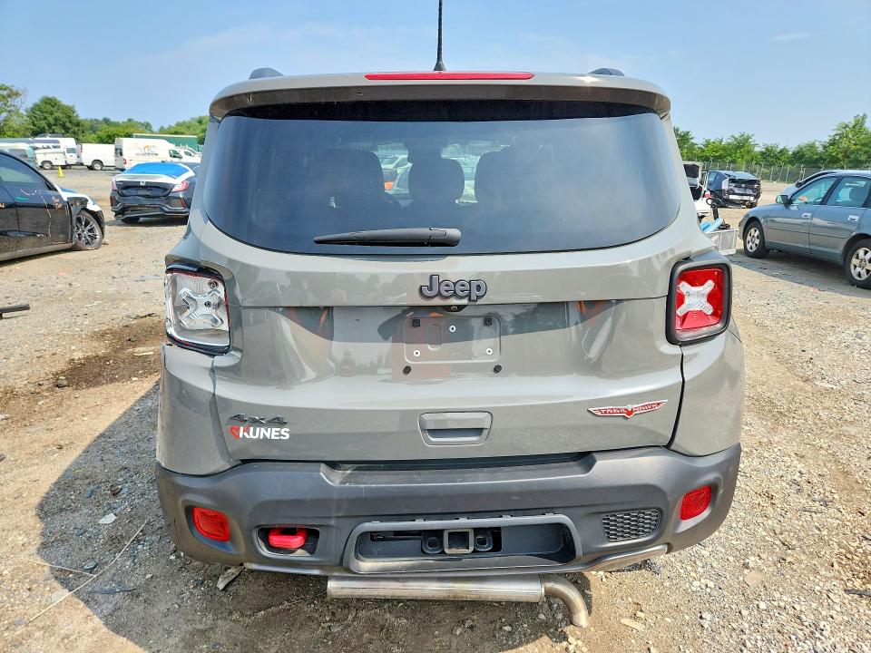 Продажа на аукционе авто 2022 Jeep Renegade, vin: ZACNJDC17NPN68775, номер лота: 64778316