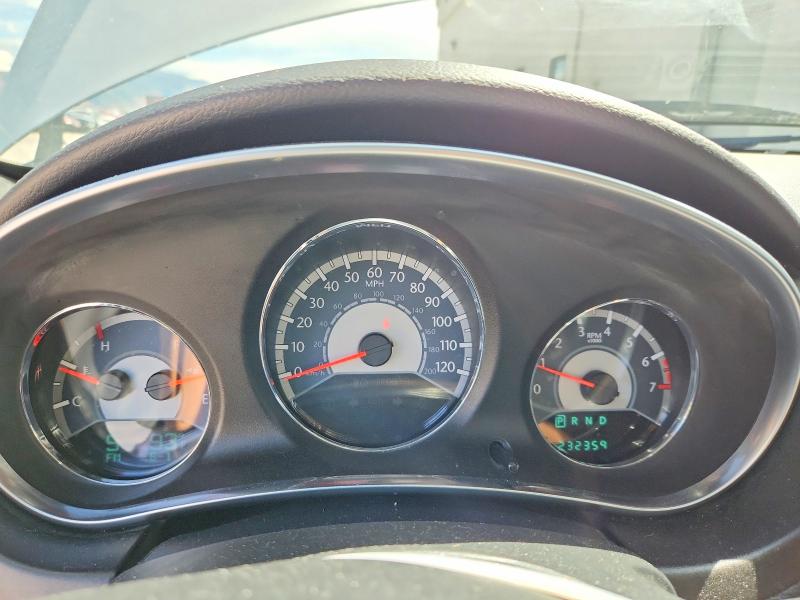 65895086 :رقم المزاد ، 1C3BC1FB7BN531124 vin ، 2011 Chrysler 200 مزاد بيع