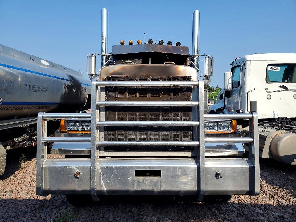 Продаж на аукціоні авто 2001 Peterbilt 379, vin: 1XP5DB9X81D563456, номер лоту: 64481896