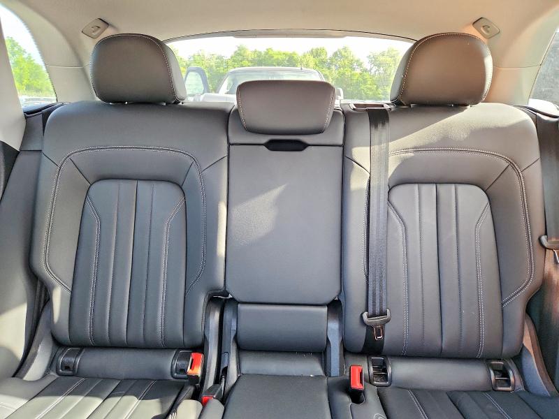 63754546 :رقم المزاد ، WA1EAAFY8N2057896 vin ، 2022 Audi Q5 مزاد بيع