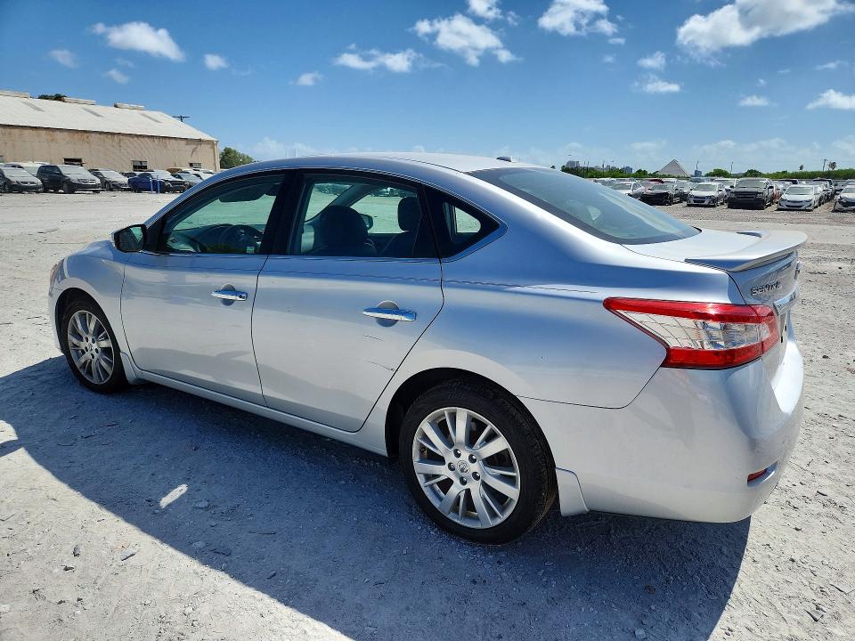 2015 Nissan Sentra მანქანა იყიდება აუქციონზე, vin: 3N1AB7AP5FY332827, აუქციონის ნომერი: 65734346