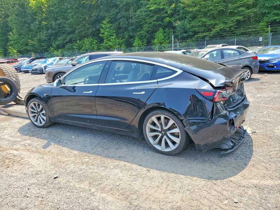 2018 Tesla Model 3 მანქანა იყიდება აუქციონზე, vin: 5YJ3E1EB0JF097072, აუქციონის ნომერი: 63221556