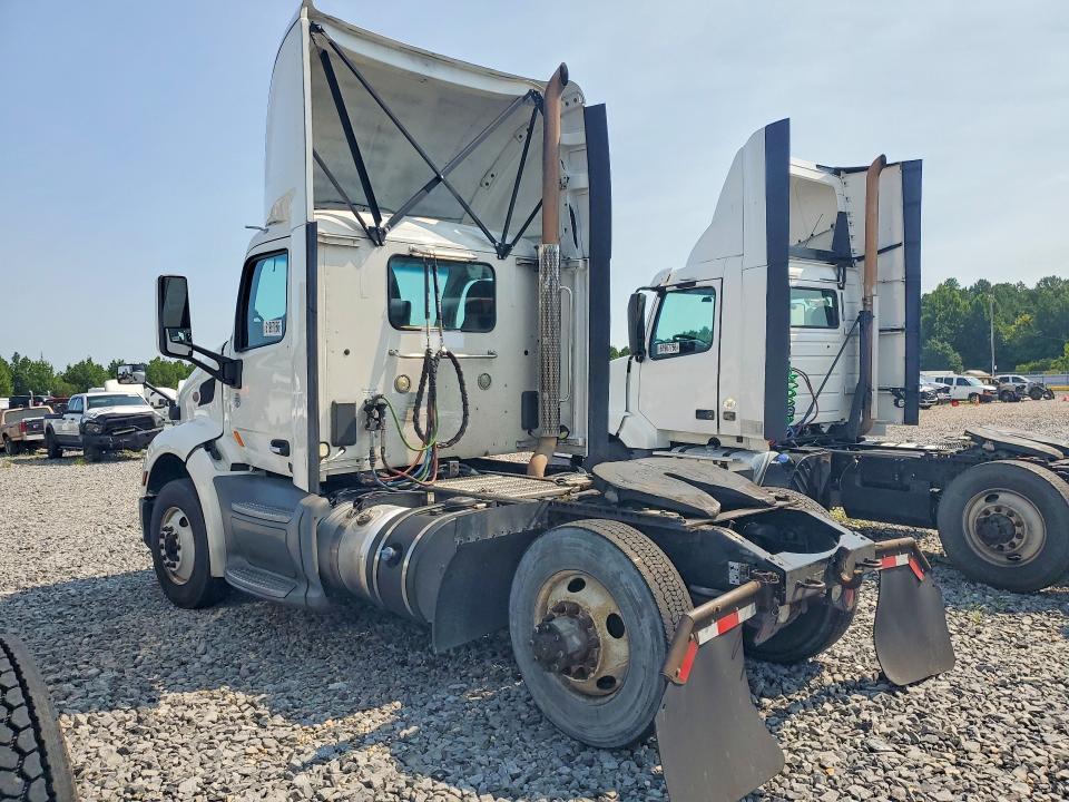 Продаж на аукціоні авто 2018 Peterbilt 579, vin: 1XPBA48X2JD478380, номер лоту: 61967866
