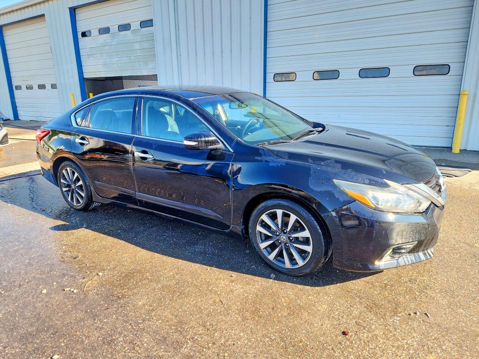 66756106 :رقم المزاد ، 1N4AL3AP3HC163282 vin ، 2017 Nissan Altima مزاد بيع