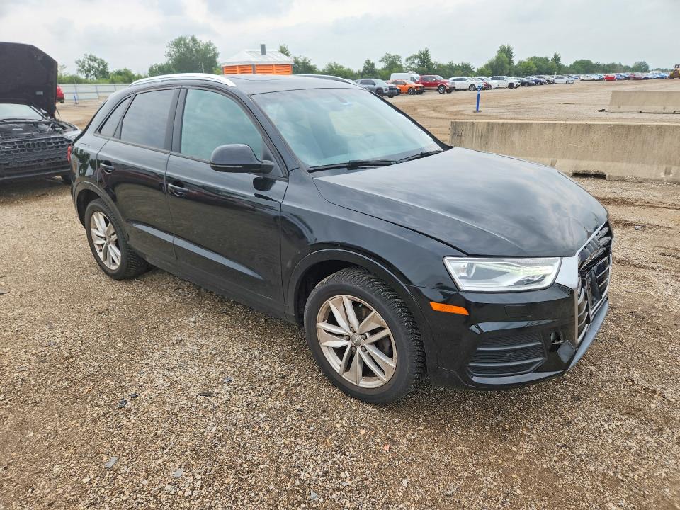 65042256 :رقم المزاد ، WA1ECCFS3HR003581 vin ، 2017 Audi Q3 مزاد بيع