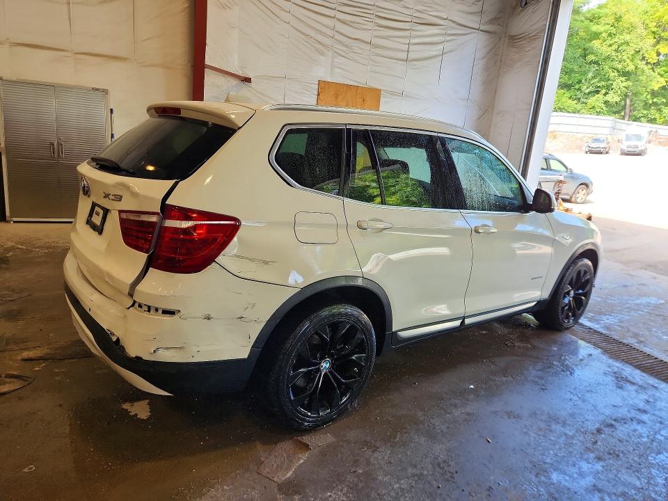 63716086 :رقم المزاد ، 5UXWX7C52F0K31351 vin ، 2015 Bmw X3 مزاد بيع