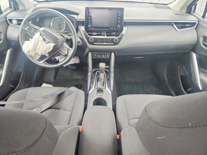 65492836 :رقم المزاد ، 7MUBAABGXNV033359 vin ، 2022 Toyota Corolla Cross مزاد بيع