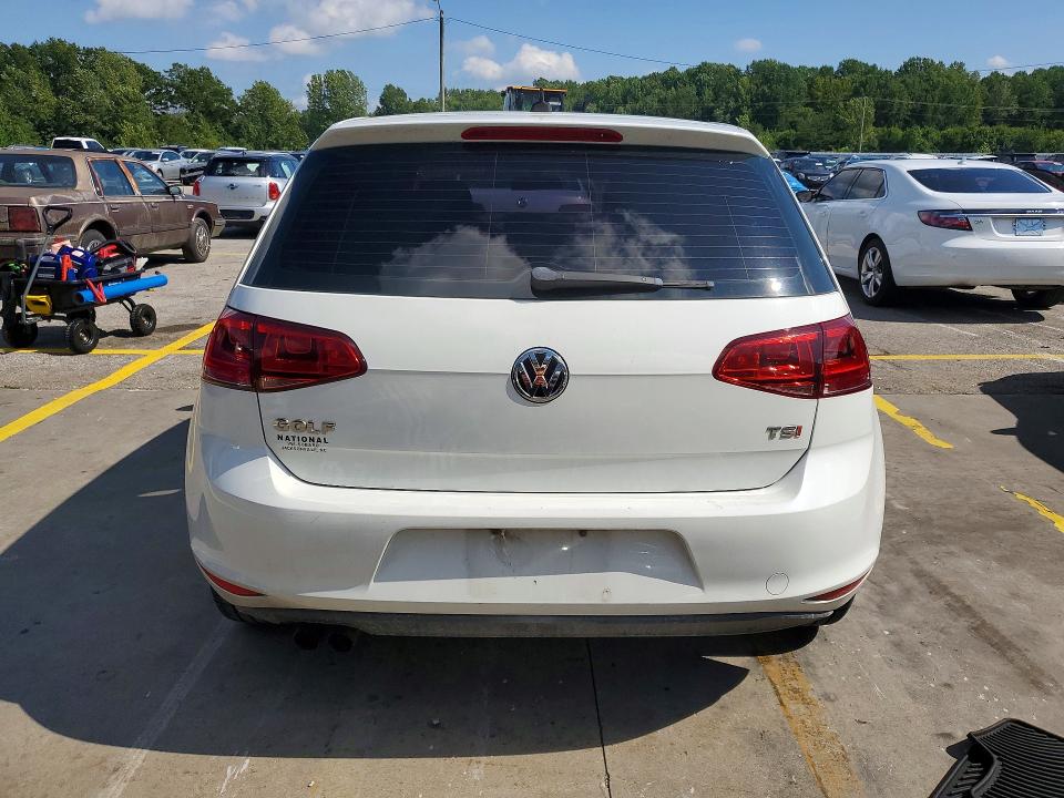 65442666 :رقم المزاد ، 3VW217AU4FM044778 vin ، 2015 Volkswagen Golf مزاد بيع