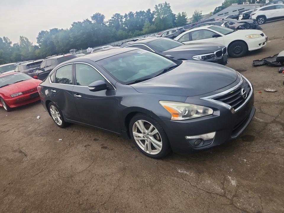 2013 Nissan Altima მანქანა იყიდება აუქციონზე, vin: 1N4BL3APXDN476087, აუქციონის ნომერი: 64488146