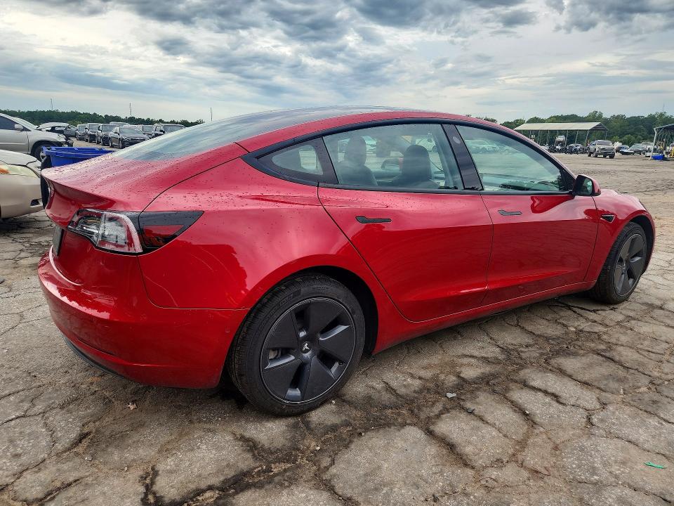 64837446 :رقم المزاد ، 5YJ3E1EA0NF187173 vin ، 2022 Tesla Model 3 مزاد بيع