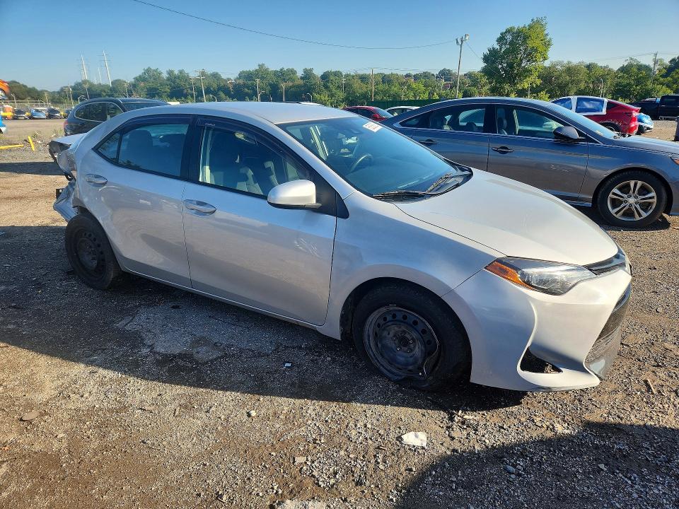65833606 :رقم المزاد ، 2T1BURHE8KC213207 vin ، 2019 Toyota Corolla مزاد بيع